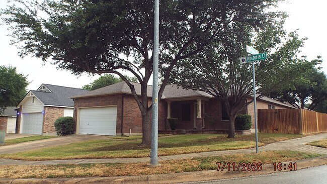 Building Photo - 105Wistoria Court