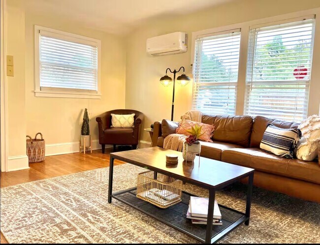 Foto del edificio - 1515 W Concho Ave