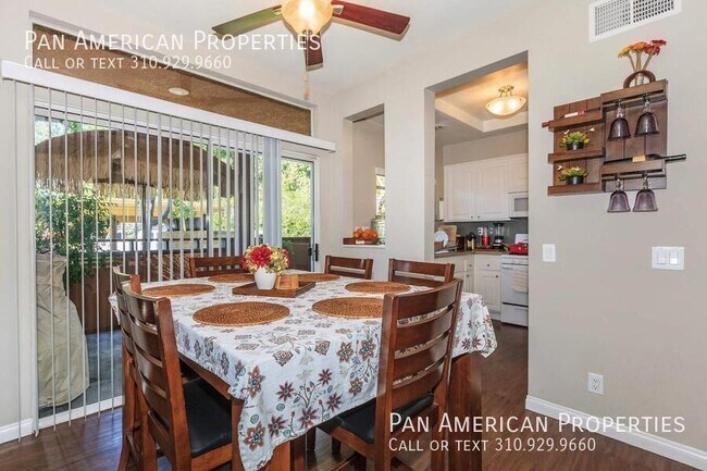 Foto del edificio - 26170 Laguna Ct