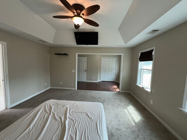 Foto del edificio - 2845 Stratfield Ct