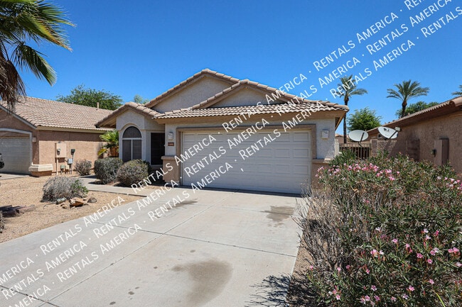 Building Photo - 13182 W Cypress St