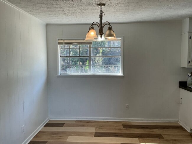 Building Photo - 5217 Owens Rd