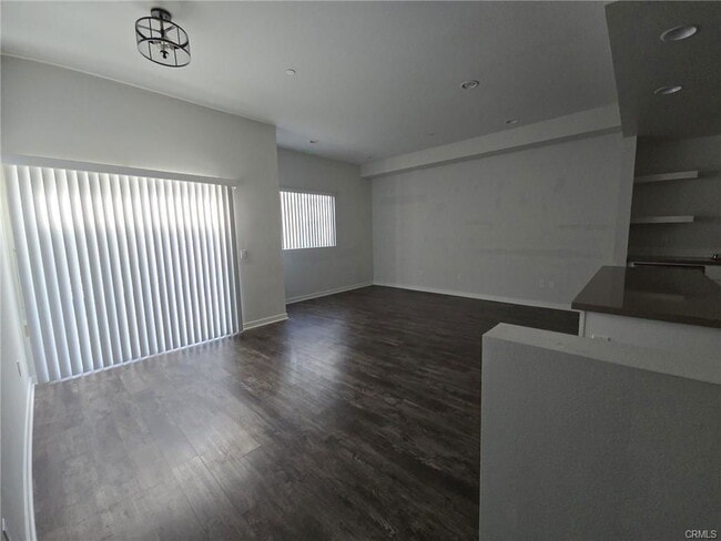 Building Photo - 1620 W 237th St