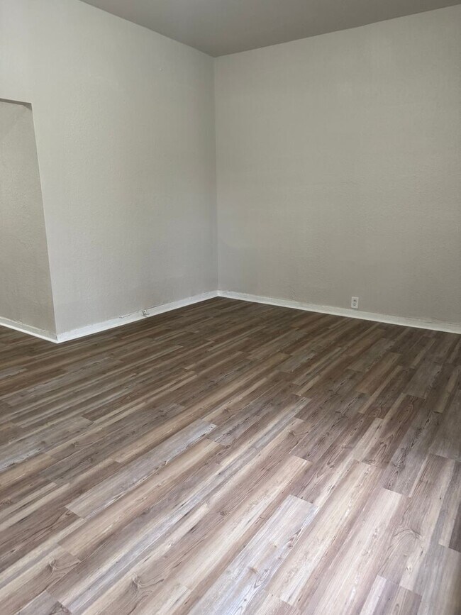 Foto del edificio - 206 E Sabine St