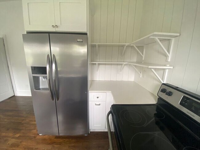 Foto del edificio - Amazing Updated One Bedroom in South Nashv...