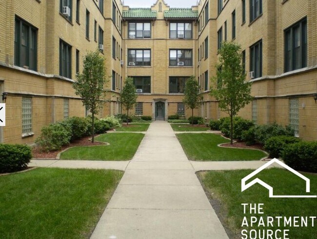 Foto del edificio - 2330 N Spaulding Ave