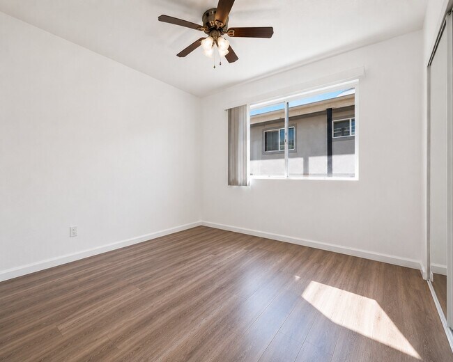 Foto del edificio - 3838 Vinton Ave