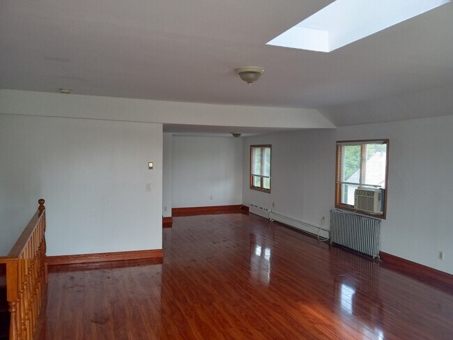 Foto del edificio - 2167 Richmond Ave