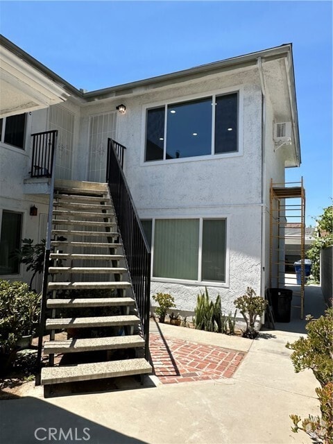 Building Photo - 5641 Newman St