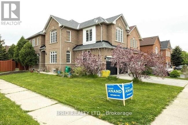 Building Photo - 1070 Galesway Blvd