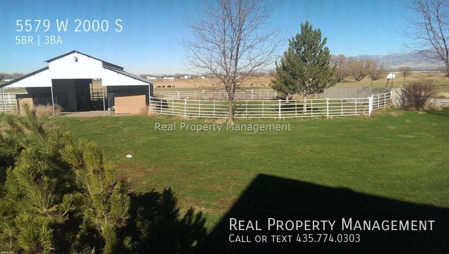 Beautiful 5 Bedroom Home in Mendon! 5 Acre... House Rental in Mendon