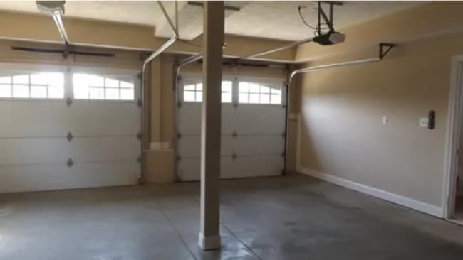 Building Photo - 1109 Stillwood Dr