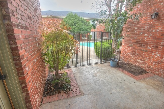 Building Photo - 7920 Rockwood Ln