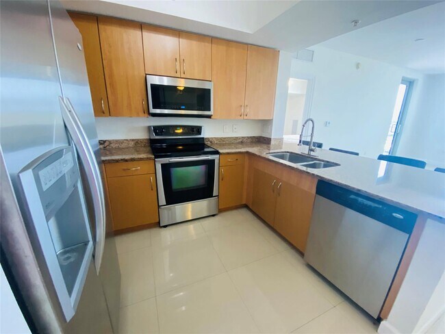 Building Photo - 1830 Radius Dr