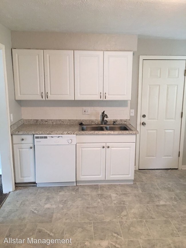 Foto del edificio - 4 br, 1 bath House - 650 E 260th