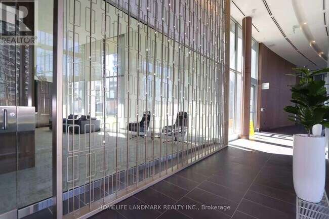 Building Photo - 115 McMahon Dr