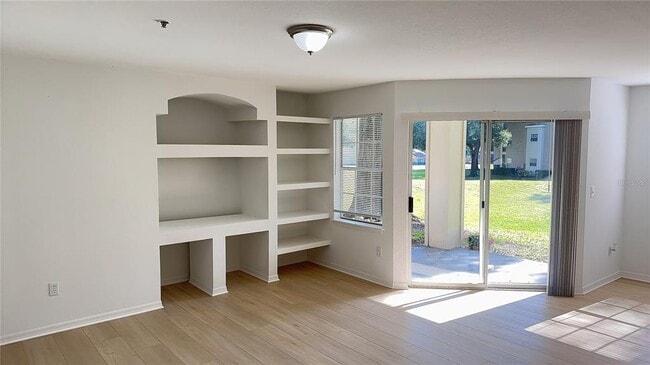 Building Photo - 7350 Westpointe Blvd