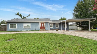 Building Photo - 205 N Macarthur Ave