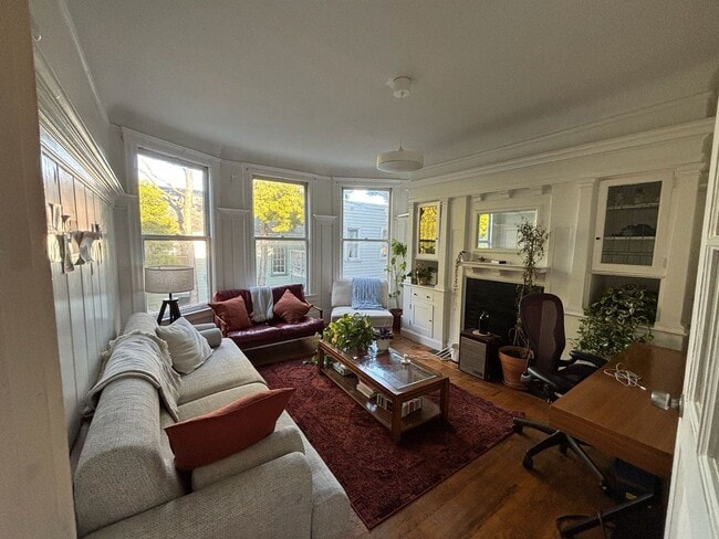 Photo - 711 Clayton St Apartment
