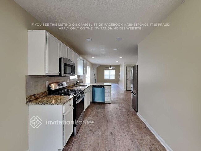 Foto del edificio - 1384 Camrose Ct