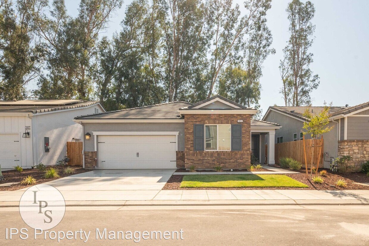 Primary Photo - 4 br, 2 bath House - 1457 Las Rosas