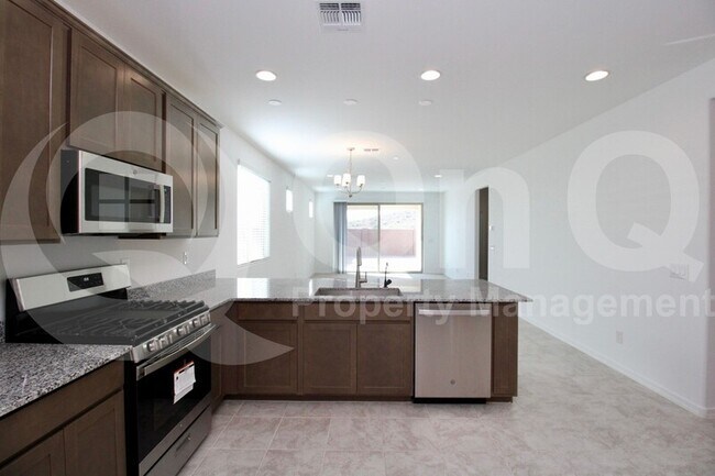 Foto del edificio - 32470 N 122nd Ln