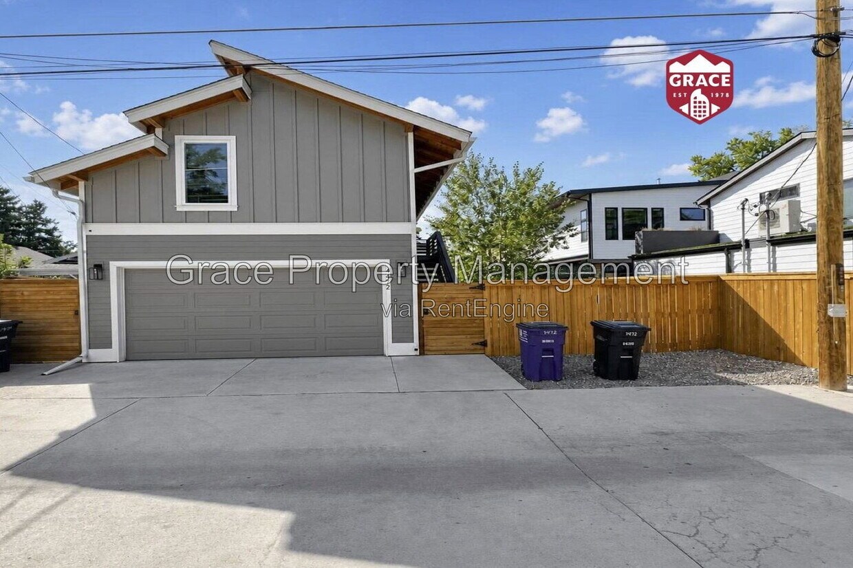 Photo - 4472 Newton Street