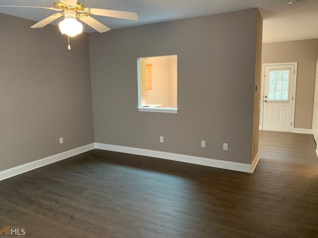 Building Photo - 52 Cane Creek Commons Dr
