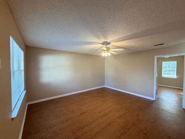 Foto del edificio - 2 Bedroom/2 Bath Duplex located in North Valdosta