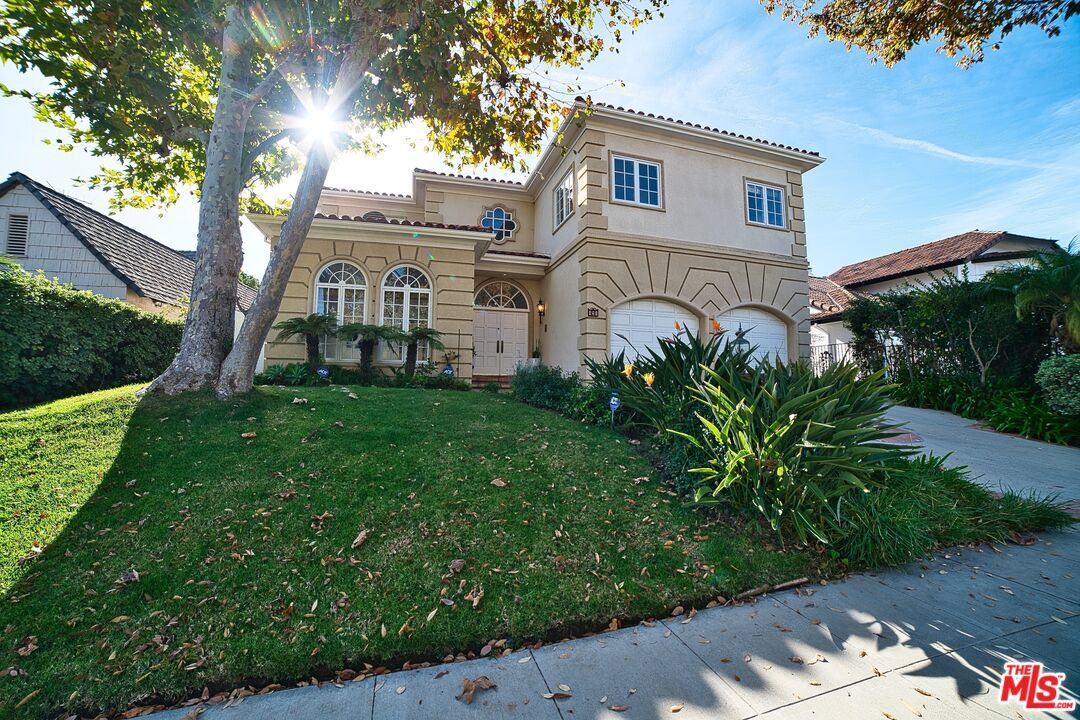 Primary Photo - 493 S Spalding Dr