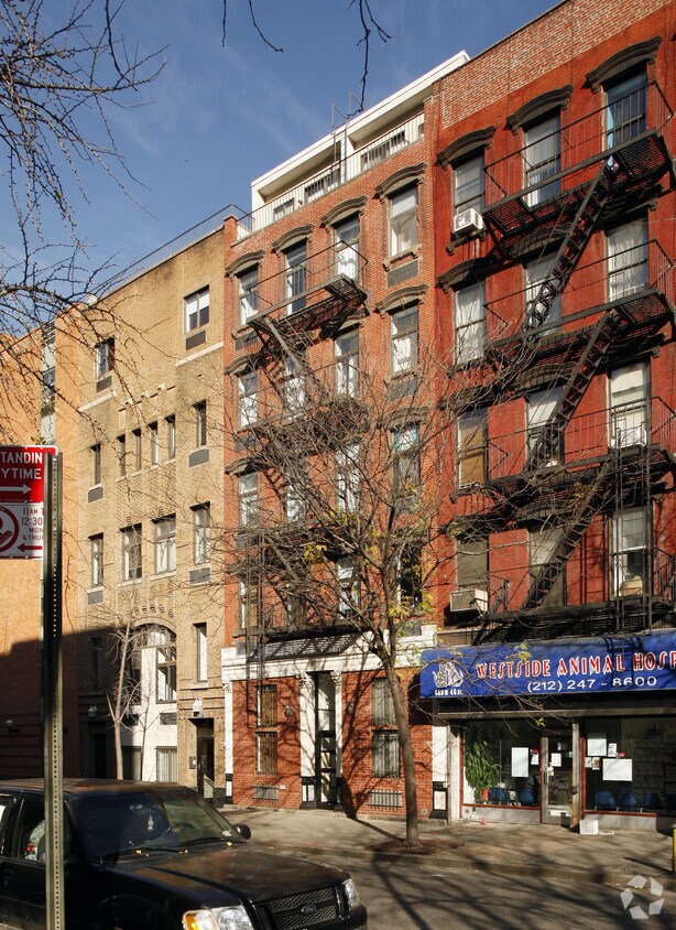 Primary Photo - 455 W 46th St