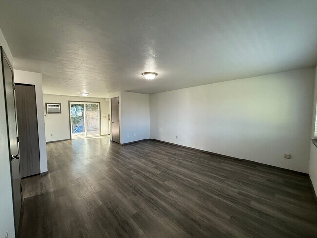 Foto del edificio - Valley 3 bed 1.5 bath
