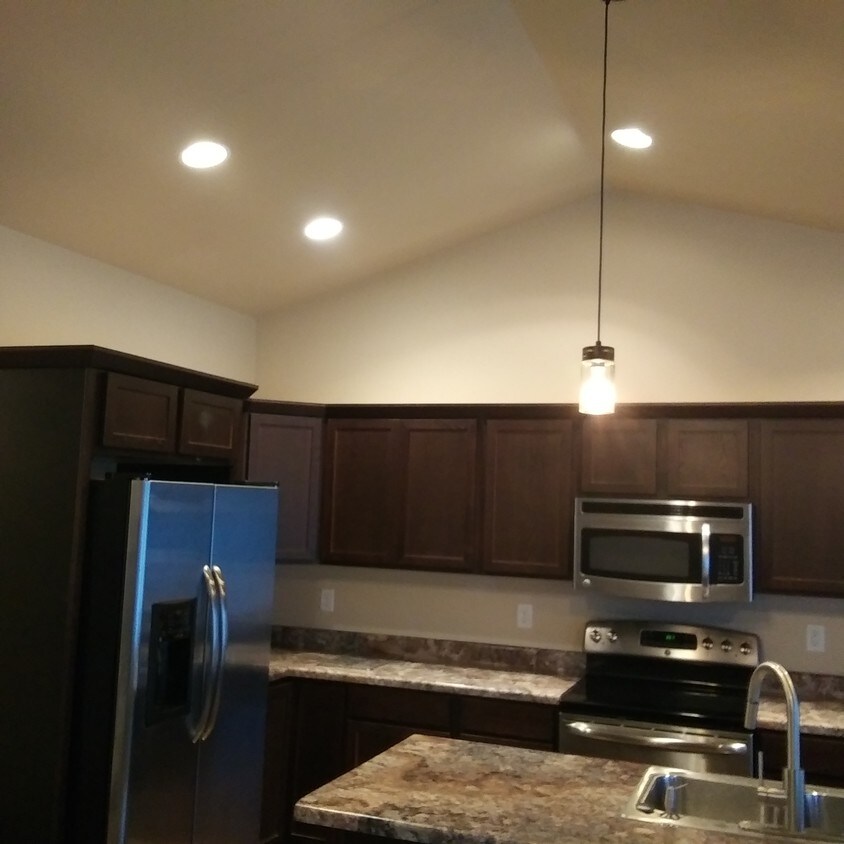 543 Rolling Hills Dr, Tiffin, IA 52340 House Rental in Tiffin, IA