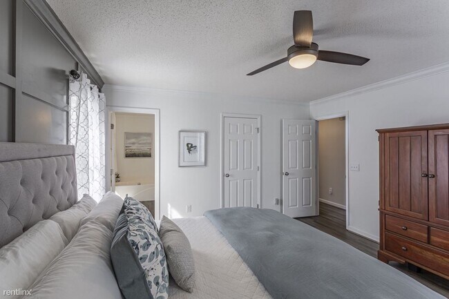 Foto del edificio - 3 br, 2.5 bath House - 5603 Pinetuck Rd