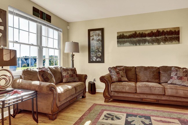 Foto del edificio - 6 Creekside Dr