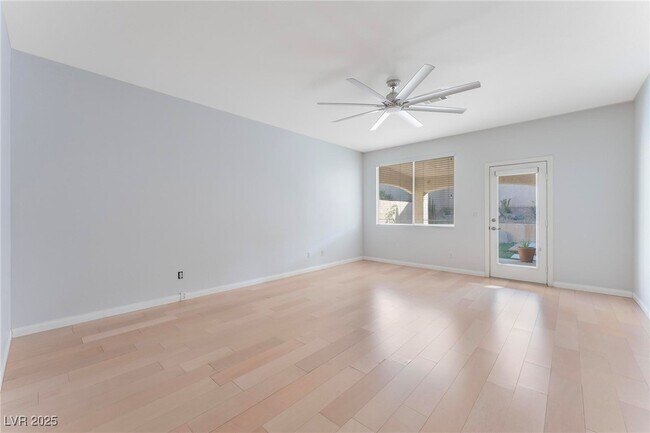 Building Photo - 2267 Alanhurst Dr