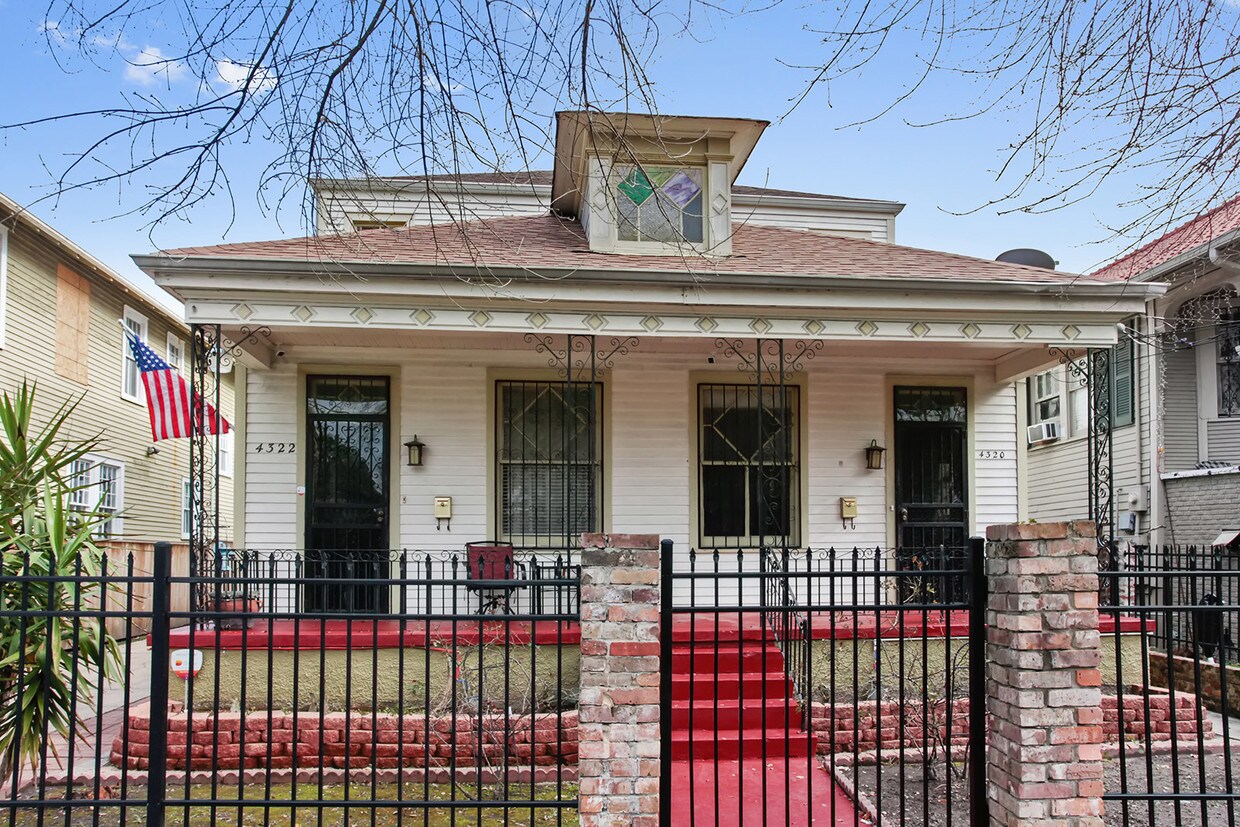 Rental on the right - 4320 S Carrollton Ave
