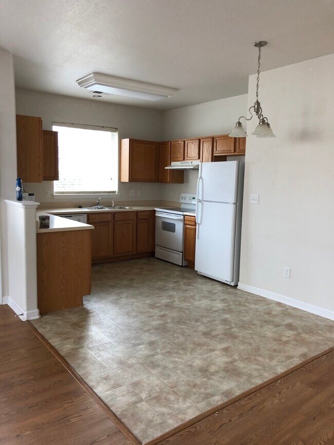 Cocina - 3752 Ponderosa Ct