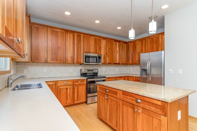 Building Photo - 461 Harvest Green