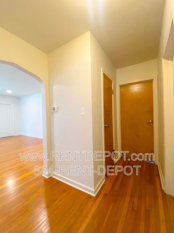 Foto del edificio - 509 S. Villa Dr.