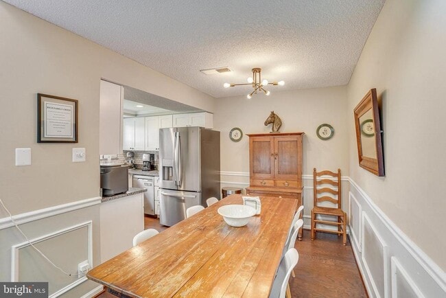 Foto del edificio - 12104 Greenway Ct