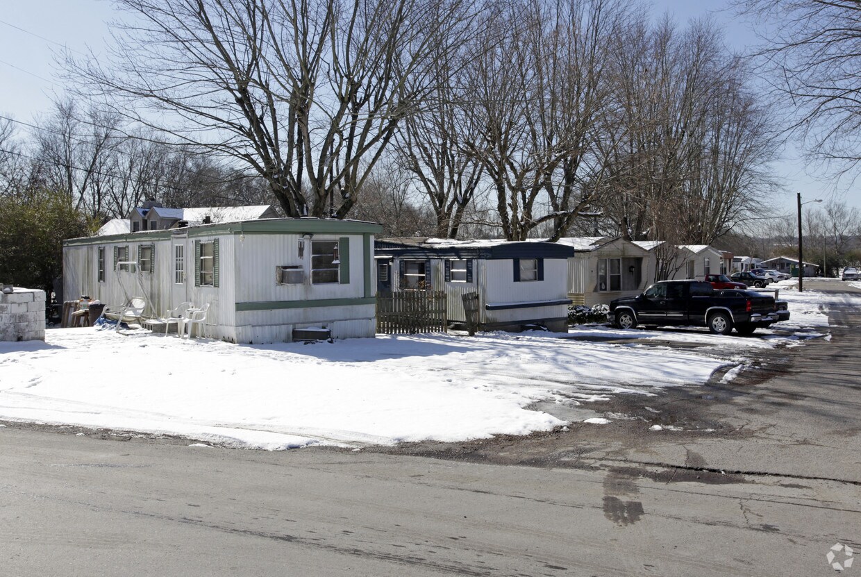 Primary Photo - 140 Scenic View Rd