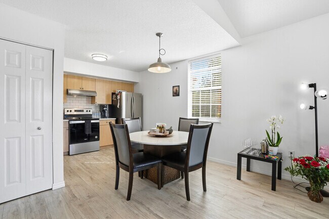 Foto del edificio - 8617 River Homes Lane