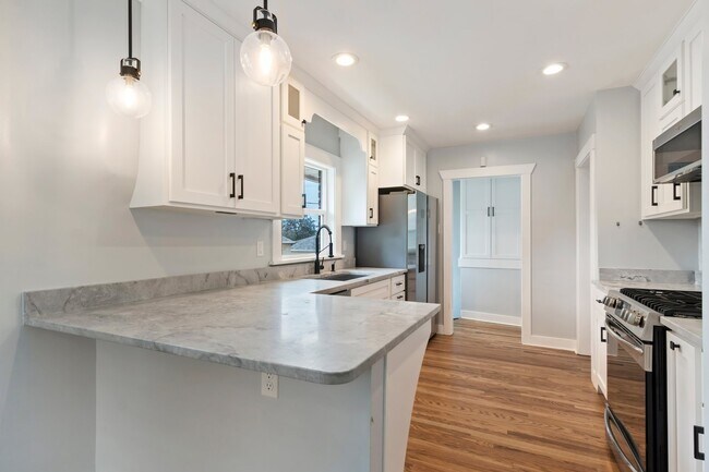 Building Photo - 1638 S 1500 E