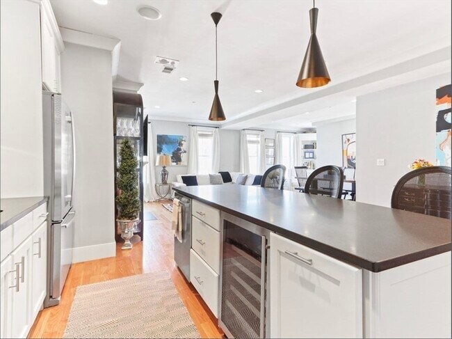 Foto del edificio - 525 E 7th St