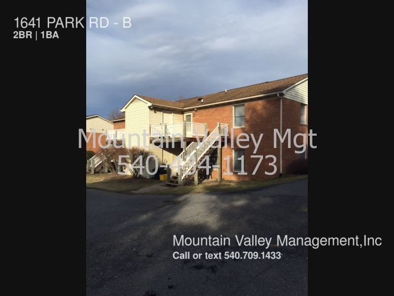 Building Photo - 1641 Park Rd