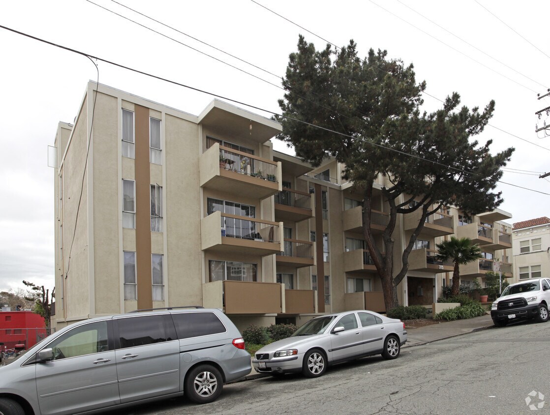 Building Photo - 315 Wayne Pl