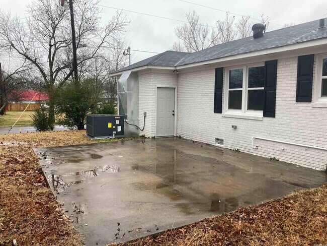 Foto del edificio - 100 N Olive St