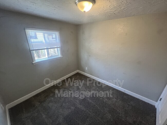 Foto del edificio - 1105 7th St