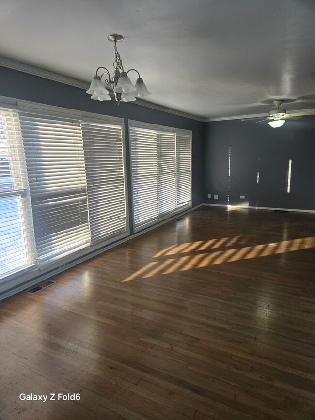 Building Photo - 550 Washington Blvd